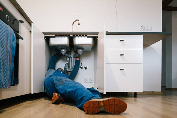 Professional Emergency Plumber technician working in White, GA